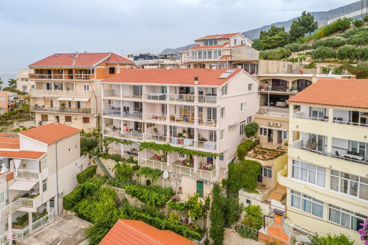 Apartments Hope Dugi Rat Exterior foto