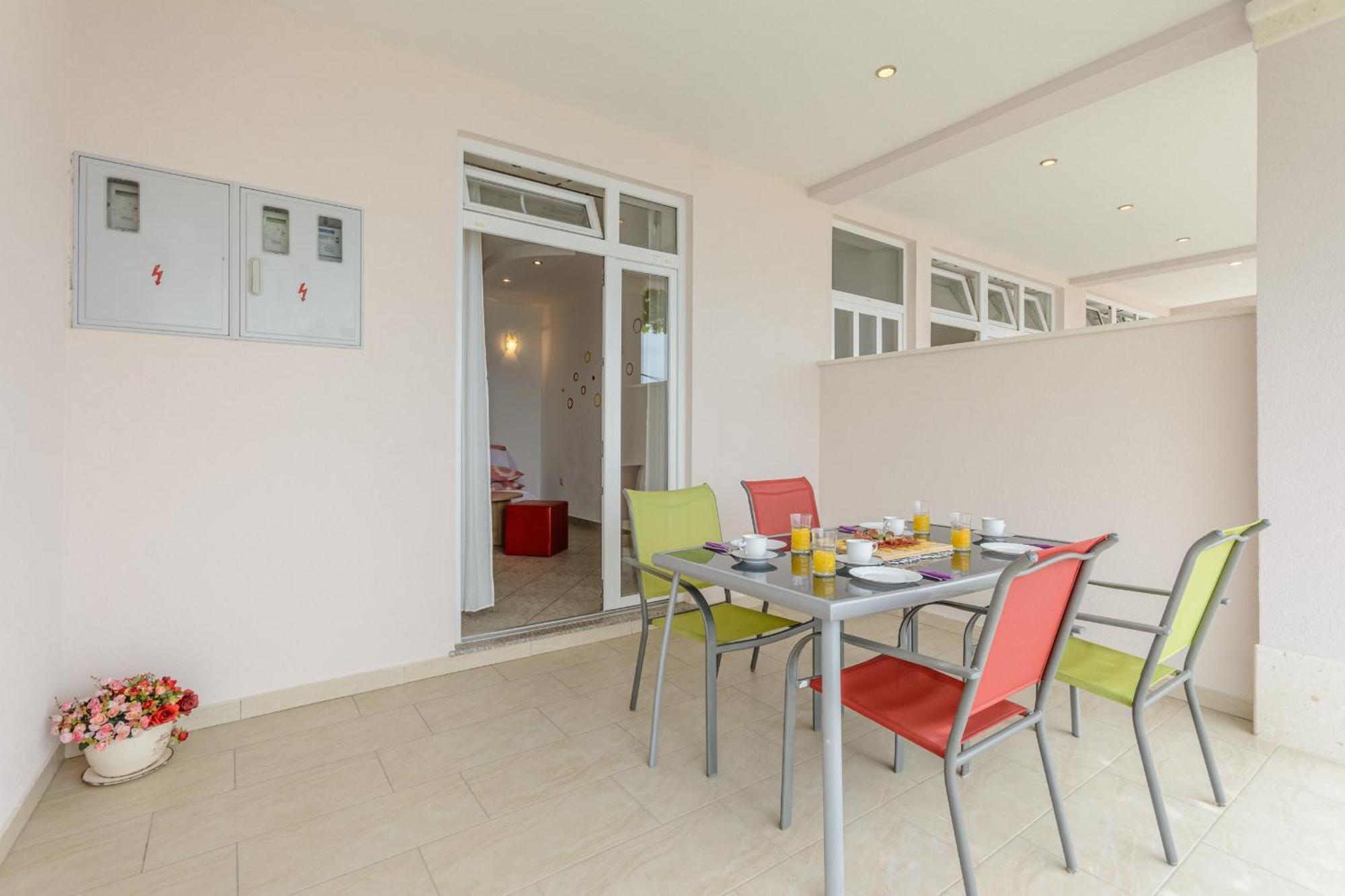 Apartments Hope Dugi Rat Zimmer foto