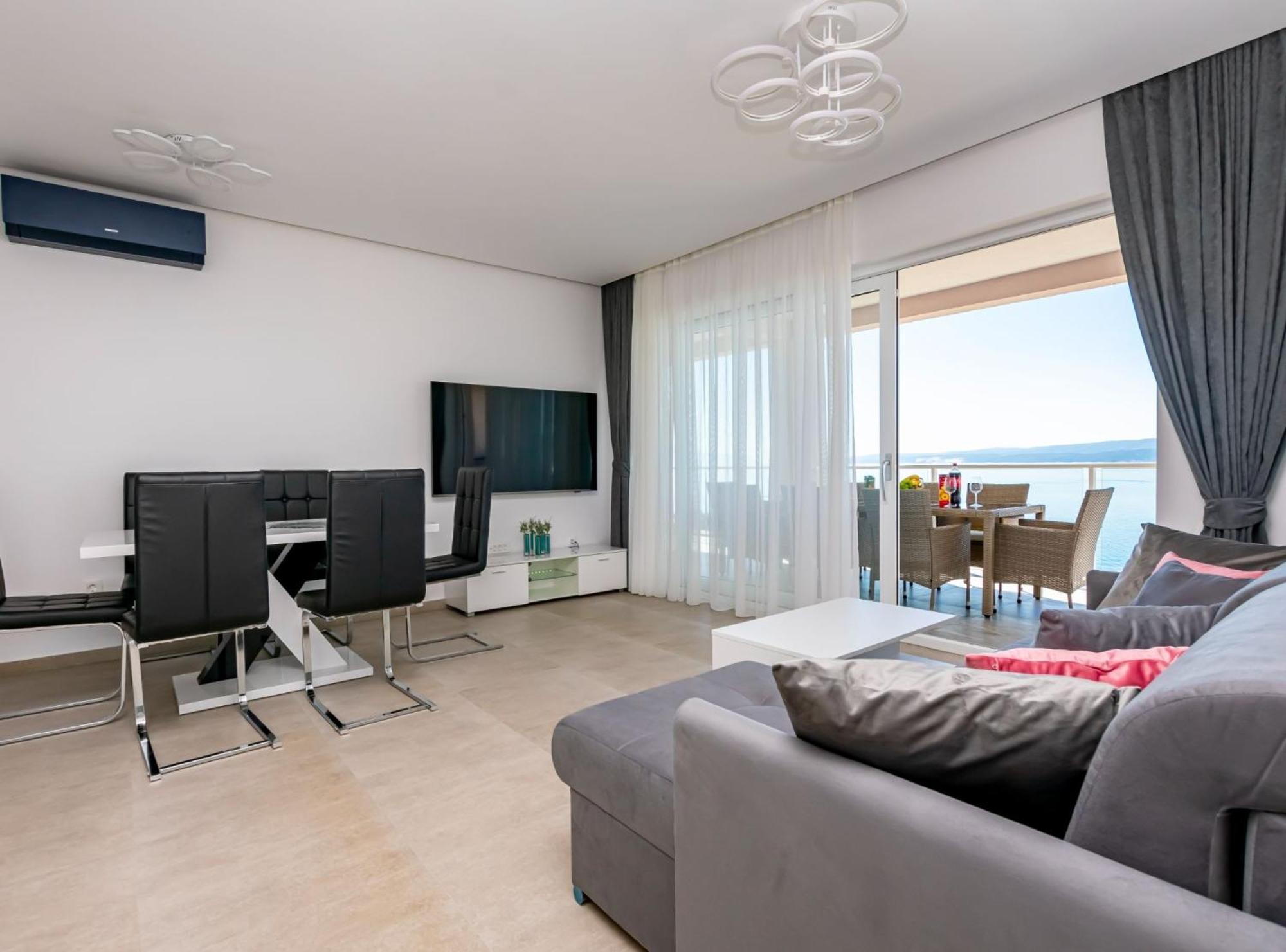 Apartments Hope Dugi Rat Exterior foto