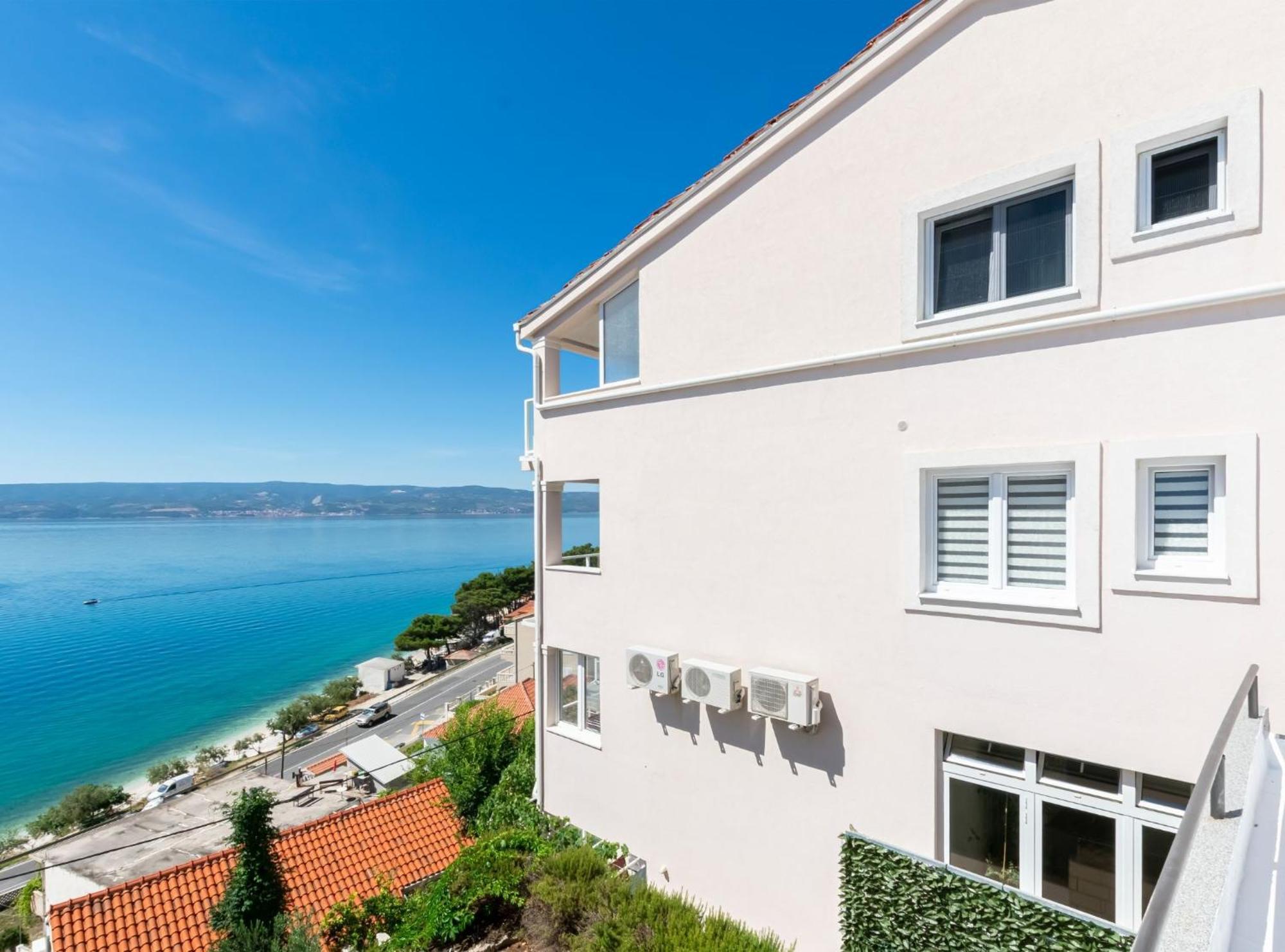 Apartments Hope Dugi Rat Exterior foto